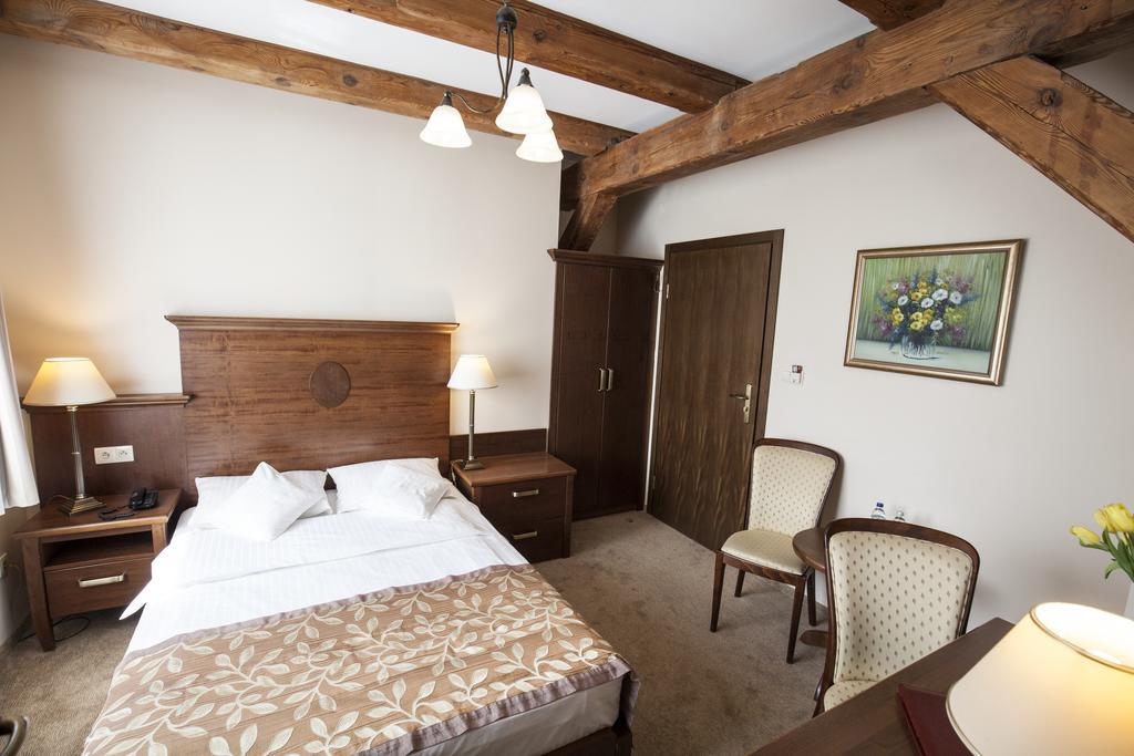 Hotel Lubicz Устка Екстериор снимка