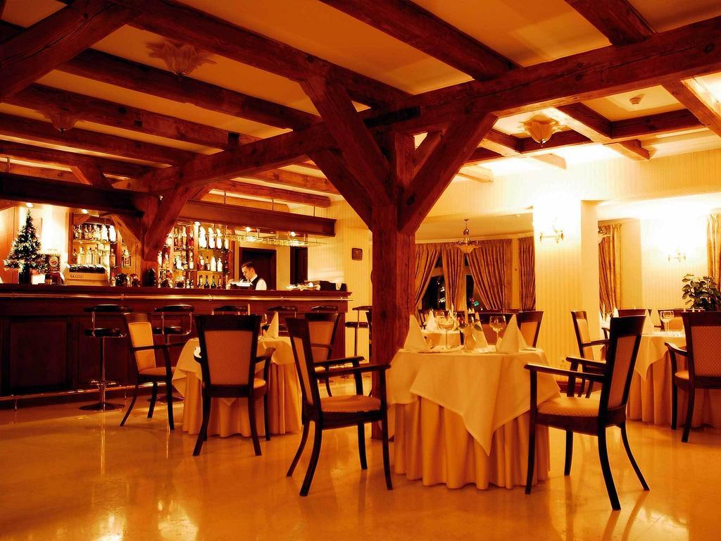 Hotel Lubicz Устка Екстериор снимка